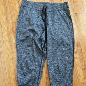 Gap capri joggers